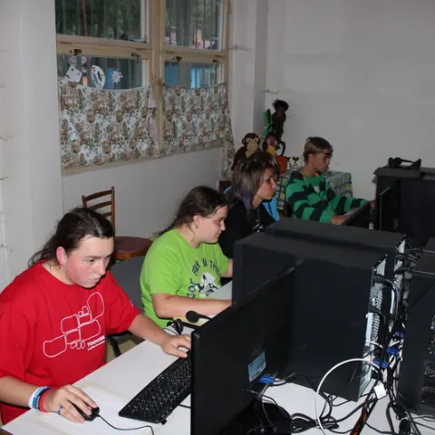 Eš u Pacova 2013 - Mironet IT tábor – fotka 250