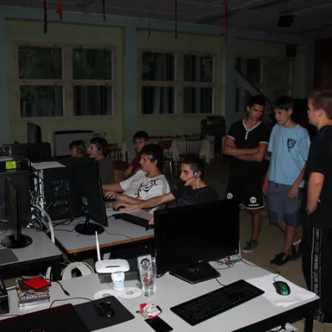 Eš u Pacova 2013 - Mironet IT tábor – fotka 249