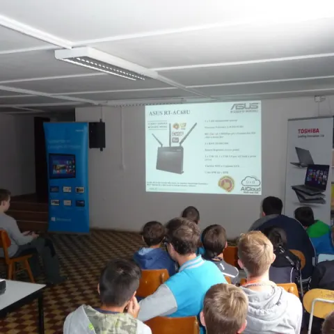 Eš u Pacova 2014 - Mironet IT tábor – fotka 216
