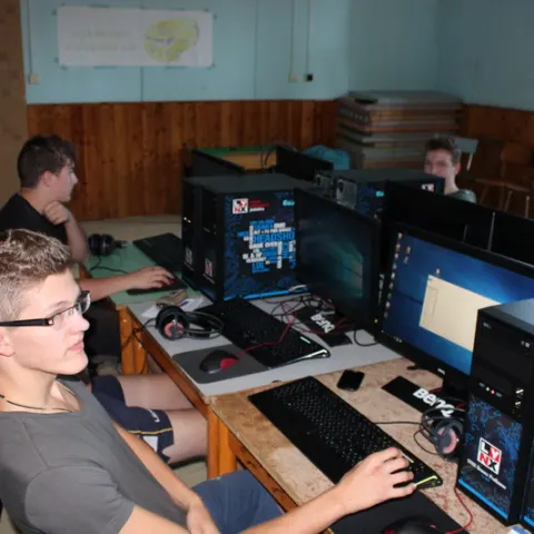 Eš u Pacova 2015 - Mironet IT tábor 2015 – fotka 217
