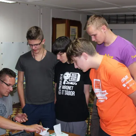 Eš u Pacova 2015 - Mironet IT tábor 2015 – fotka 422