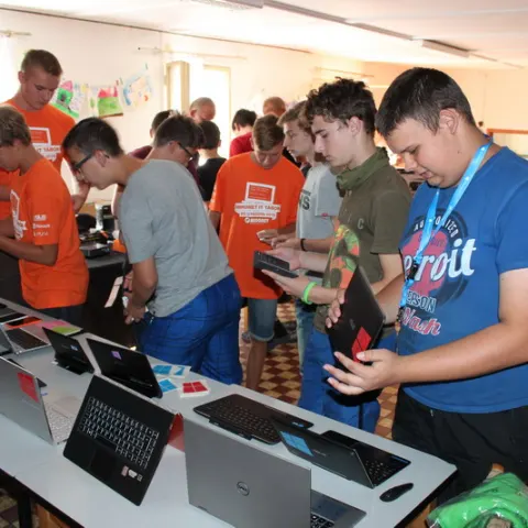 Eš u Pacova 2015 - Mironet IT tábor 2015 – fotka 321