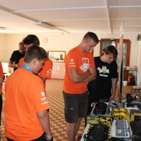 Eš u Pacova 2015 - Mironet IT tábor 2015 – fotka 328
