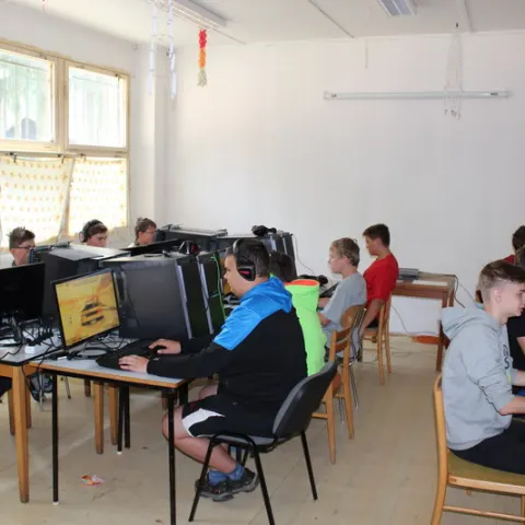 Eš u Pacova 2015 - Mironet IT tábor 2015 – fotka 210