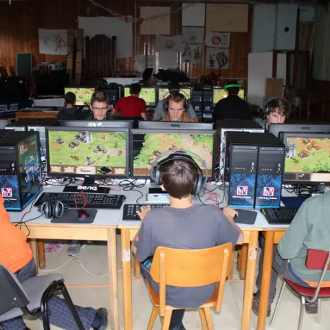 Eš u Pacova 2015 - Mironet IT tábor 2015 – fotka 255