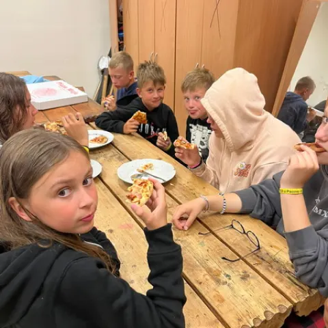 Eš u Pacova 2025 - 2. turnus – fotka 1131
